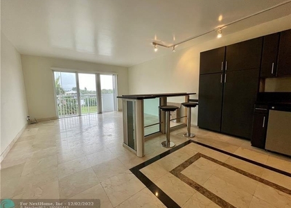 1 Bedroom, Central Beach Rental in Miami, FL for $2,100 - Photo 1