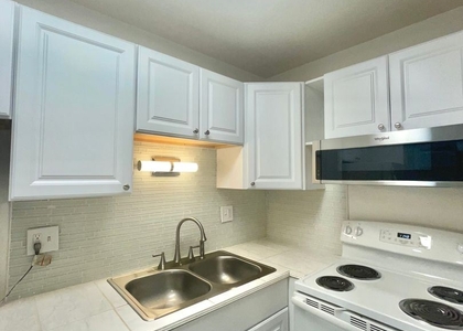 1 Bedroom, Arapahoe Rental in Denver, CO for $1,225 - Photo 1