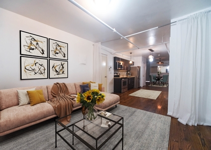 4 Bedrooms, SoHo Rental in NYC for $6,995 - Photo 1