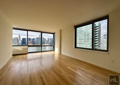 2 Bedrooms, Hunters Point Rental in NYC for $5,945 - Photo 1
