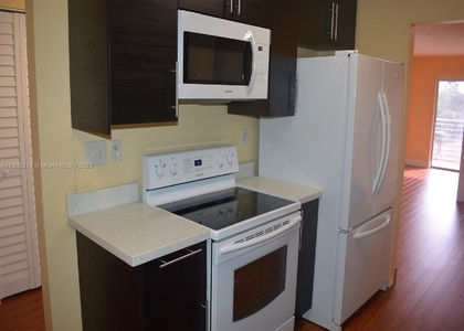 2 Bedrooms, Woodland Lakes Rental in Miami, FL for $1,850 - Photo 1