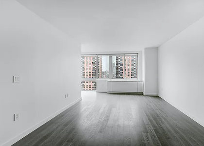 2 Bedrooms, Lincoln Square Rental in NYC for $5,109 - Photo 1