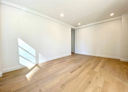 2 Bedrooms, Turtle Bay Rental in NYC for $5,009 - Photo 1
