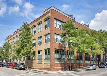 2 Bedrooms, Lakeview Rental in Chicago, IL for $2,400 - Photo 1