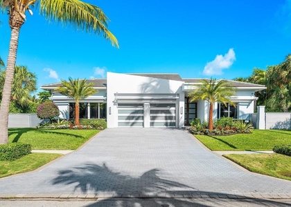 3 Bedrooms, Boynton Beach Park Rental in Miami, FL for $35,000 - Photo 1