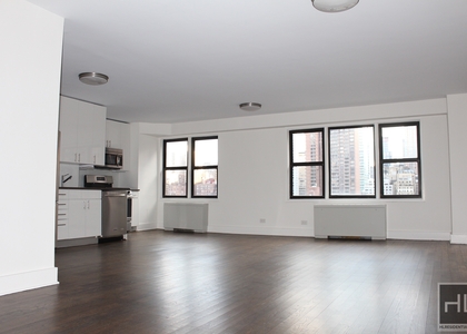 1 Bedroom, Upper East Side Rental in NYC for $4,800 - Photo 1