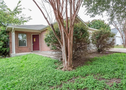 3 Bedrooms, Taylor Rental in Austin-Round Rock Metro Area, TX for $1,800 - Photo 1
