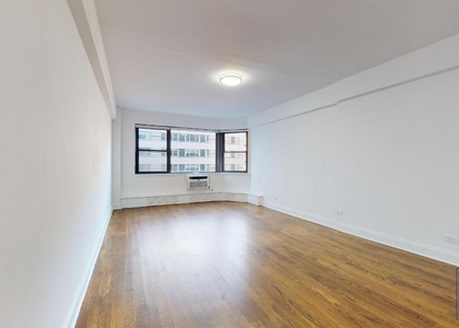 2 Bedrooms, Upper East Side Rental in NYC for $6,900 - Photo 1