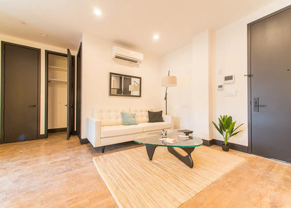 832 Lexington - Photo 1
