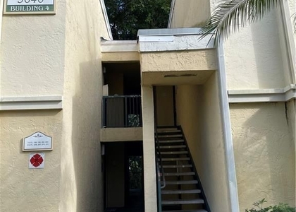 2 Bedrooms, Comrock Rental in Miami, FL for $2,000 - Photo 1