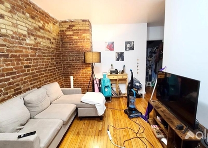 2 Bedrooms, Yorkville Rental in NYC for $3,000 - Photo 1