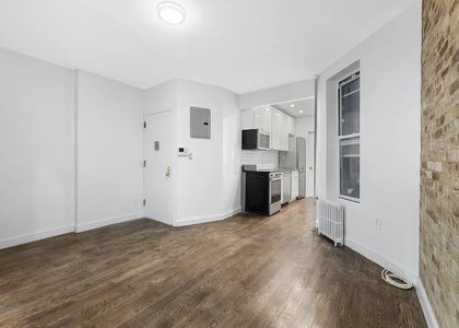 2 Bedrooms, Yorkville Rental in NYC for $4,460 - Photo 1