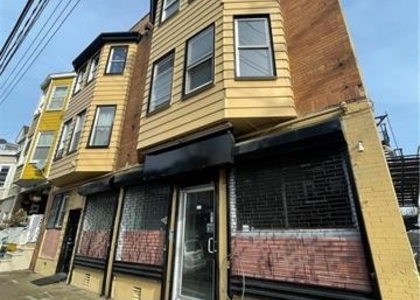 2 Bedrooms, 6th Ward Rental in Allentown-Bethlehem, PA-NJ for $1,295 - Photo 1