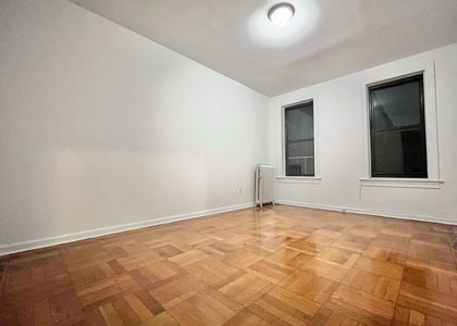 2 Bedrooms, Washington Heights Rental in NYC for $2,900 - Photo 1