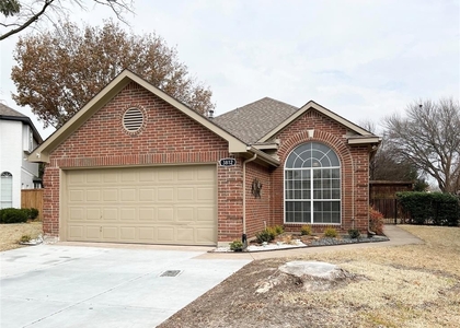 2 Bedrooms, Villages of Indian Creek Rental in Dallas for $2,390 - Photo 1