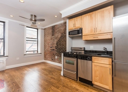 2 Bedrooms, East Village Rental in NYC for $4,295 - Photo 1