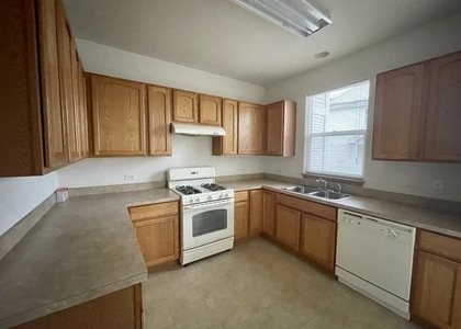 2 Bedrooms, Summit Enclave Townhome Condominiums Rental in DeKalb, IL for $1,795 - Photo 1