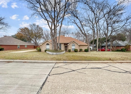 4 Bedrooms, Country Club Park Rental in Dallas for $2,500 - Photo 1
