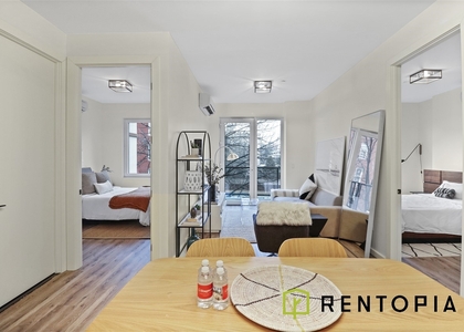 2 Bedrooms, Greenpoint Rental in NYC for $4,577 - Photo 1