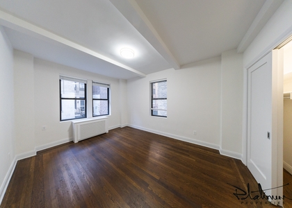 1 Bedroom, Lincoln Square Rental in NYC for $4,500 - Photo 1
