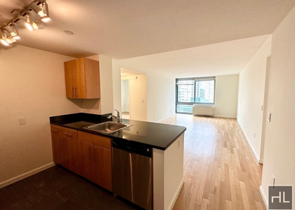 2 Bedrooms, Hunters Point Rental in NYC for $5,725 - Photo 1