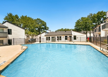 2 Bedrooms, Woodhaven Rental in Dallas for $1,125 - Photo 1