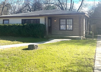 3 Bedrooms, East Guadalupe Rental in San Marcos, TX for $1,500 - Photo 1