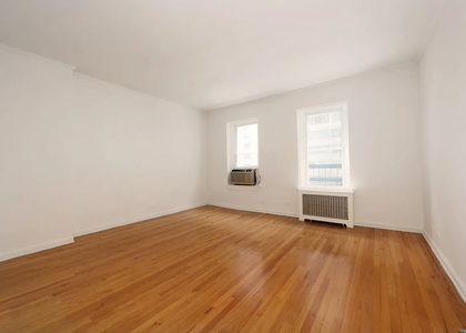 2 Bedrooms, Upper East Side Rental in NYC for $4,400 - Photo 1