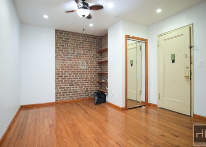 2 Bedrooms, Washington Heights Rental in NYC for $2,095 - Photo 1