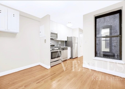 2 Bedrooms, Upper East Side Rental in NYC for $3,795 - Photo 1