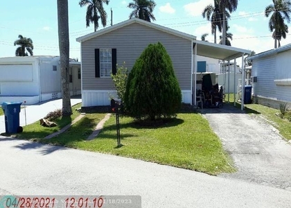 3 Bedrooms, Park City Rental in Miami, FL for $2,275 - Photo 1