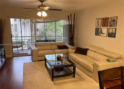 2 Bedrooms, Plantation Pines Condominiums Rental in Miami, FL for $2,100 - Photo 1