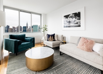 2 Bedrooms, Hunters Point Rental in NYC for $7,170 - Photo 1