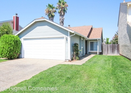 3 Bedrooms, Butte Rental in Chico, CA for $1,940 - Photo 1
