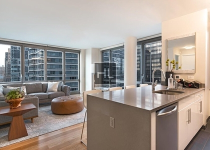 2 Bedrooms, Hell's Kitchen Rental in NYC for $6,110 - Photo 1