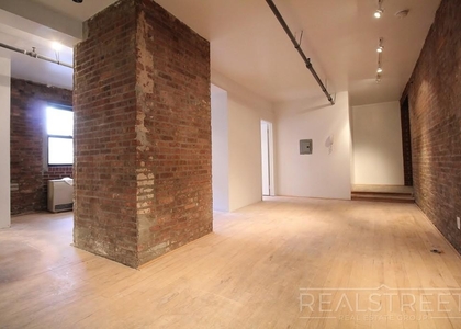 2 Bedrooms, Williamsburg Rental in NYC for $3,600 - Photo 1