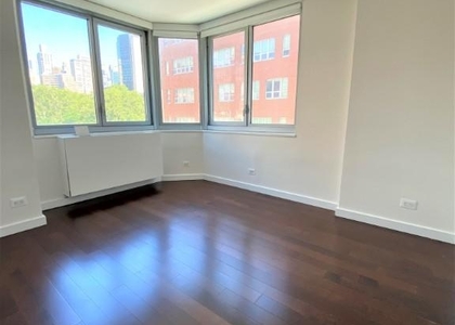 3 Bedrooms, Murray Hill Rental in NYC for $7,100 - Photo 1
