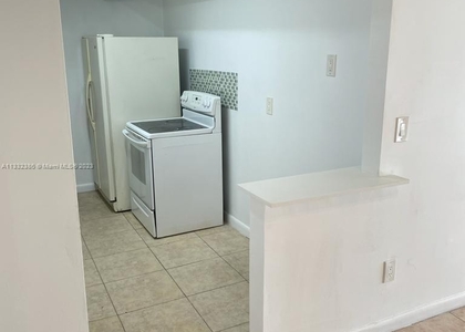 1 Bedroom, Irons Manor Rental in Miami, FL for $1,700 - Photo 1