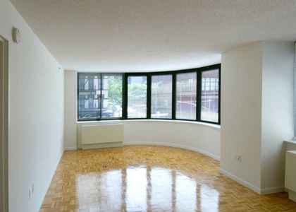 1 Bedroom, Hell's Kitchen Rental in NYC for $3,894 - Photo 1