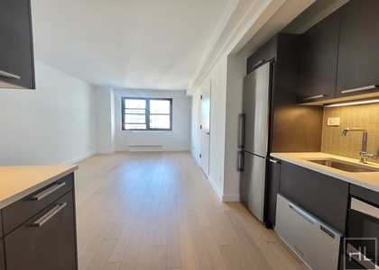 3 Bedrooms, Murray Hill Rental in NYC for $4,650 - Photo 1