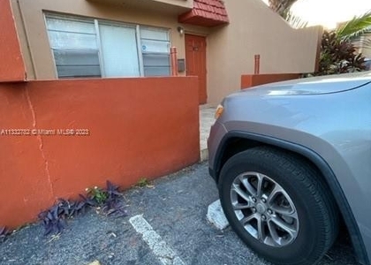 3 Bedrooms, Lauderhill Gardens Townhouses Rental in Miami, FL for $2,100 - Photo 1