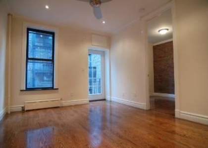 3 Bedrooms, Gramercy Park Rental in NYC for $6,295 - Photo 1