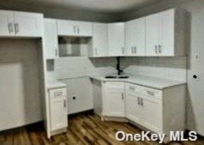 2 Bedrooms, Baywood Rental in Long Island, NY for $2,500 - Photo 1