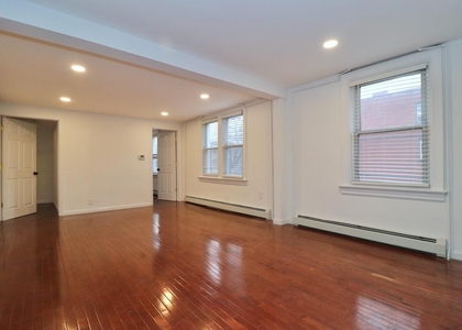 2 Bedrooms, Harsimus Rental in NYC for $2,750 - Photo 1