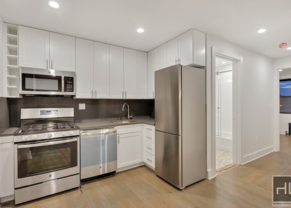 2 Bedrooms, Jackson Heights Rental in NYC for $2,595 - Photo 1