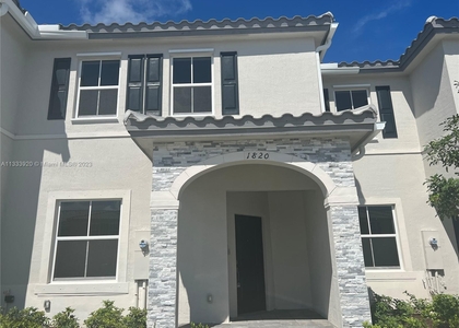3 Bedrooms, Homestead Rental in Miami, FL for $2,549 - Photo 1