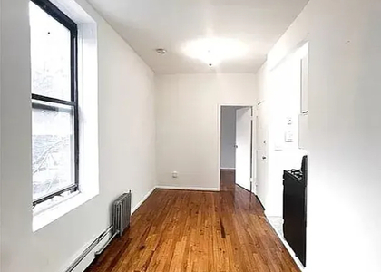 2 Bedrooms, Hell's Kitchen Rental in NYC for $3,200 - Photo 1