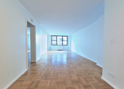 2 Bedrooms, Turtle Bay Rental in NYC for $4,700 - Photo 1