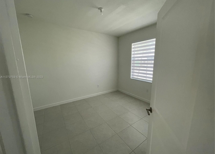 3 Bedrooms, Silver Palm West Rental in Miami, FL for $2,550 - Photo 1