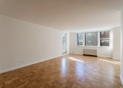 2 Bedrooms, Gramercy Park Rental in NYC for $6,800 - Photo 1